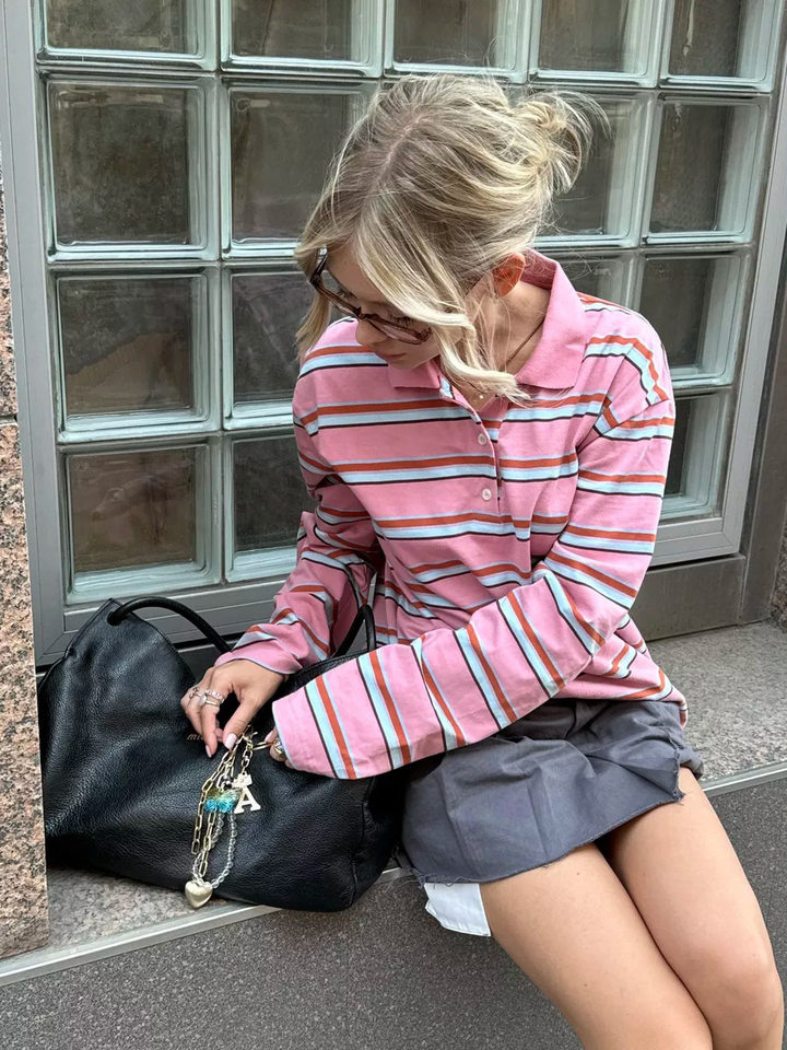 Áo thun nữ sọc dài tay cổ polo dáng rộng phong cách retro — hồng, màu nâu, nâu sẫm, quần kaki chi tiết 39