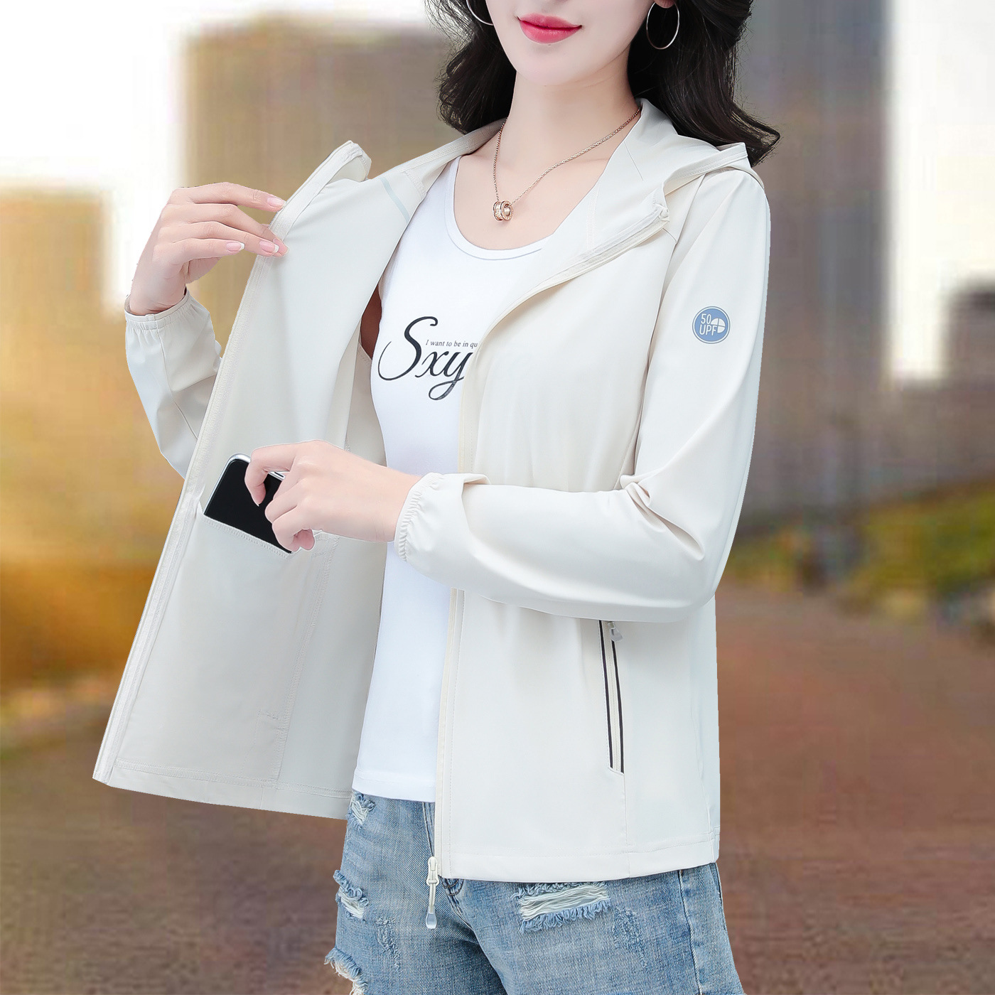 Upf50+ Ice Silk Sun Protection Clothing for Women, Thin and Breathable, New Summer Style, Fashionable Sun Protection Jacket for Middle-Aged Mothers