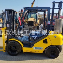 KOMATSU小松3吨叉车二手手续齐全出口海外托盘车四轮电动托盘车