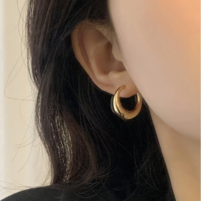 S925 Textured Crescent Hoop Stud Earrings Minimalist Fashion Style_voghion.com