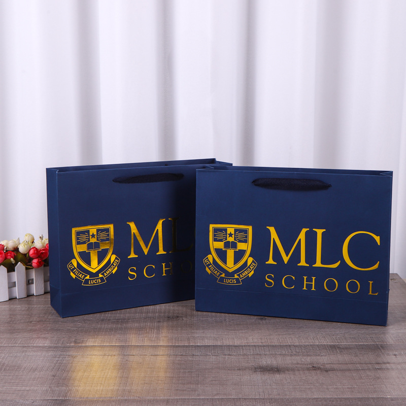 手提袋牛皮纸袋圣诞包装礼品袋礼物服装店衣服女装印logo大量现货