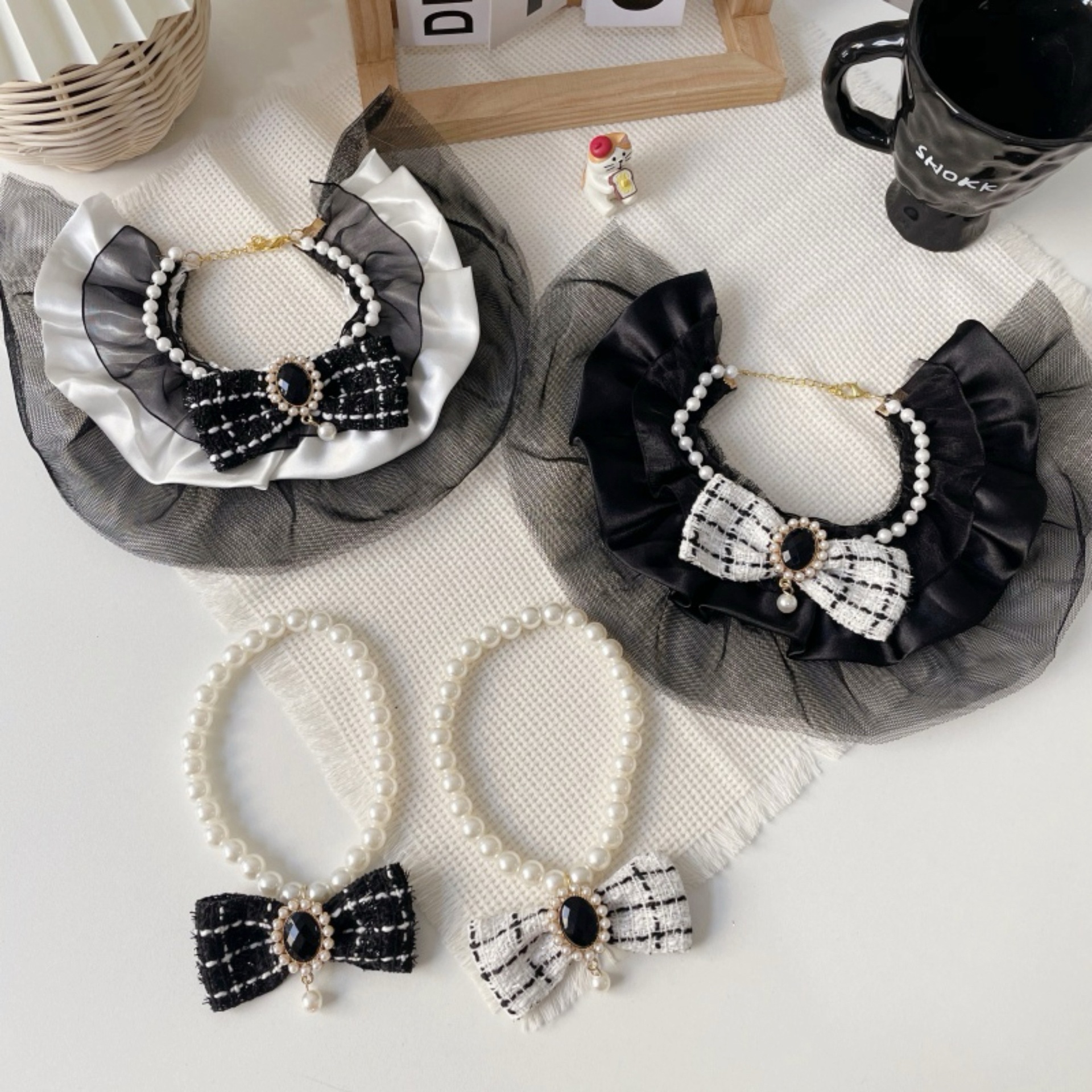 Hot New Pet Pearl Necklace Cat Black and White Bow Scarf Cute Dog Lace Style Scarf