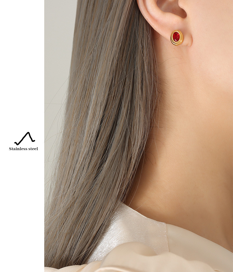 Fashion Oval Titanium Steel Plating Inlay Zircon Ear Studs 1 Pair