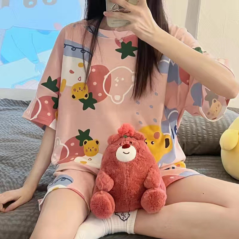 Pijama de mujer de verano de manga corta pantalones cortos delgados en 2025 nuevo conjunto de ropa de casa de dibujos animados de verano para mujeres se puede usar fuera