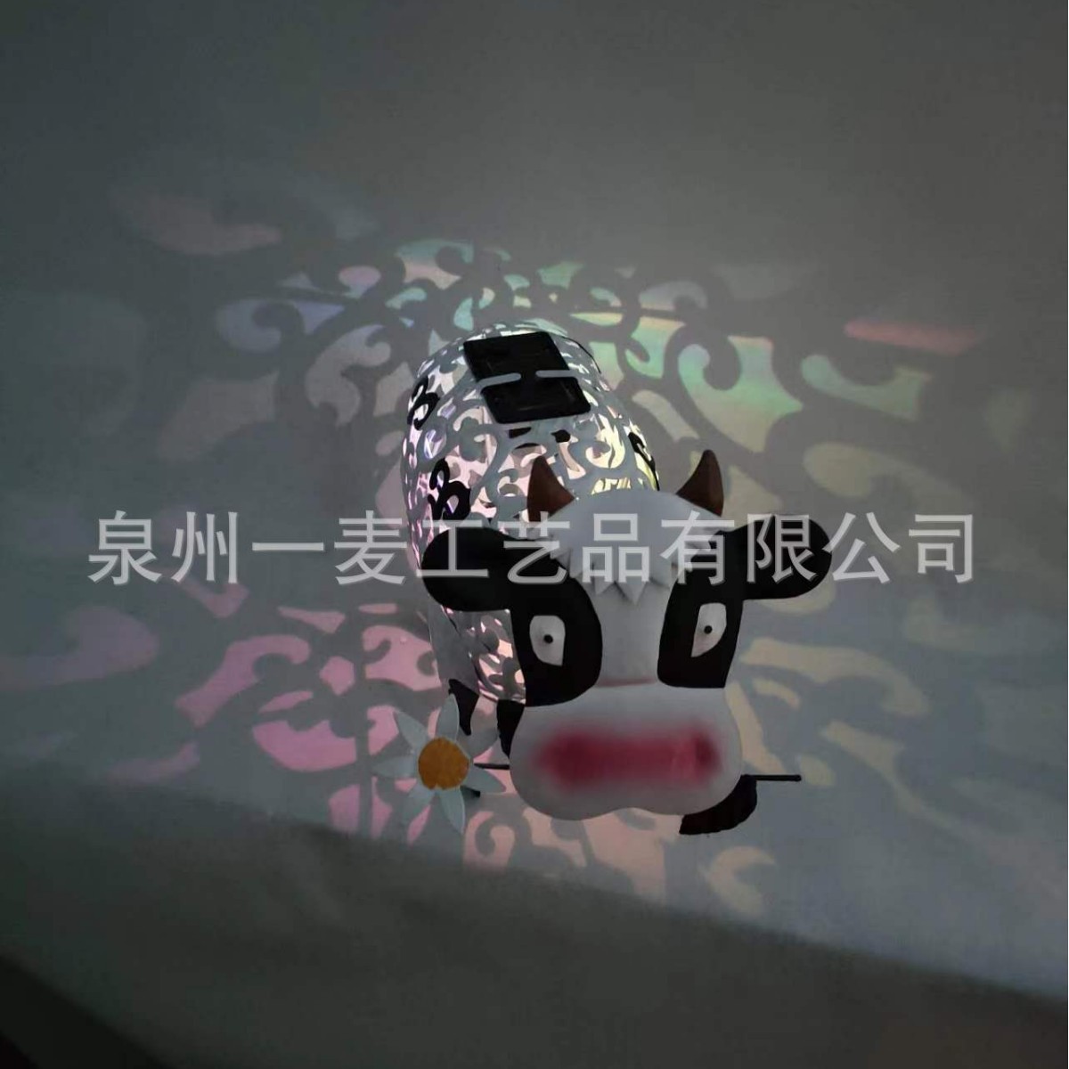 Transfronterizo caliente solar vaca metal hierro hueco vaca patio al aire libre jardín césped decoración vaca lámpara