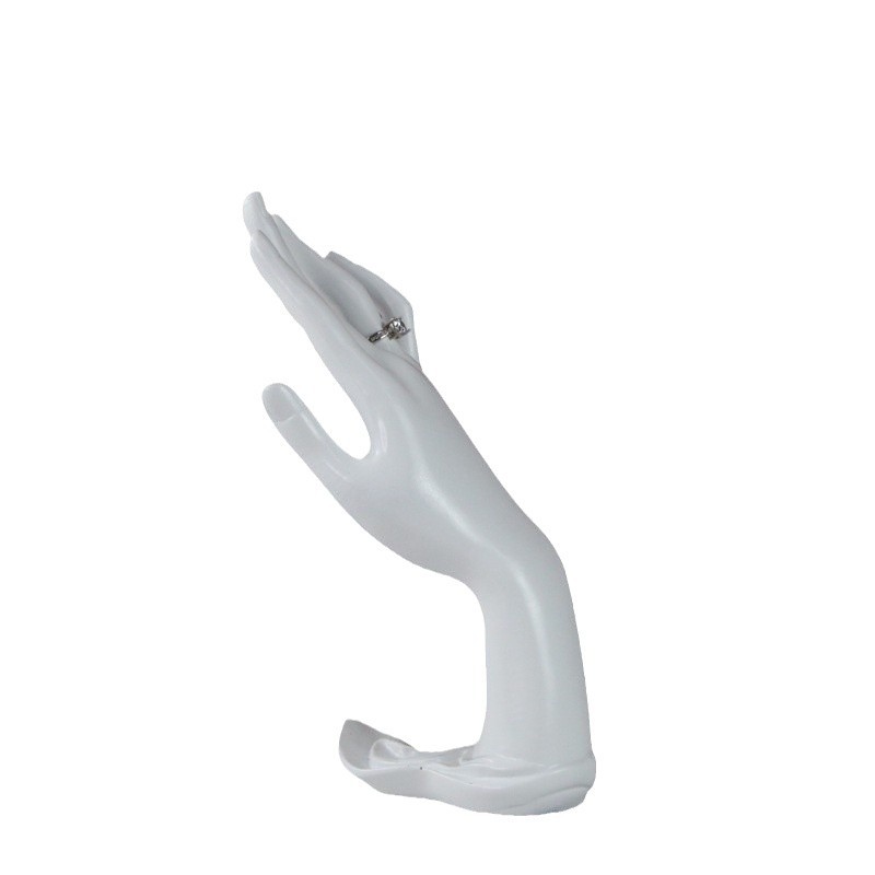 ��֬������ģ������չʾ�ܵ����鱦��Ʒ���е��߽�ָ�������ɼ���