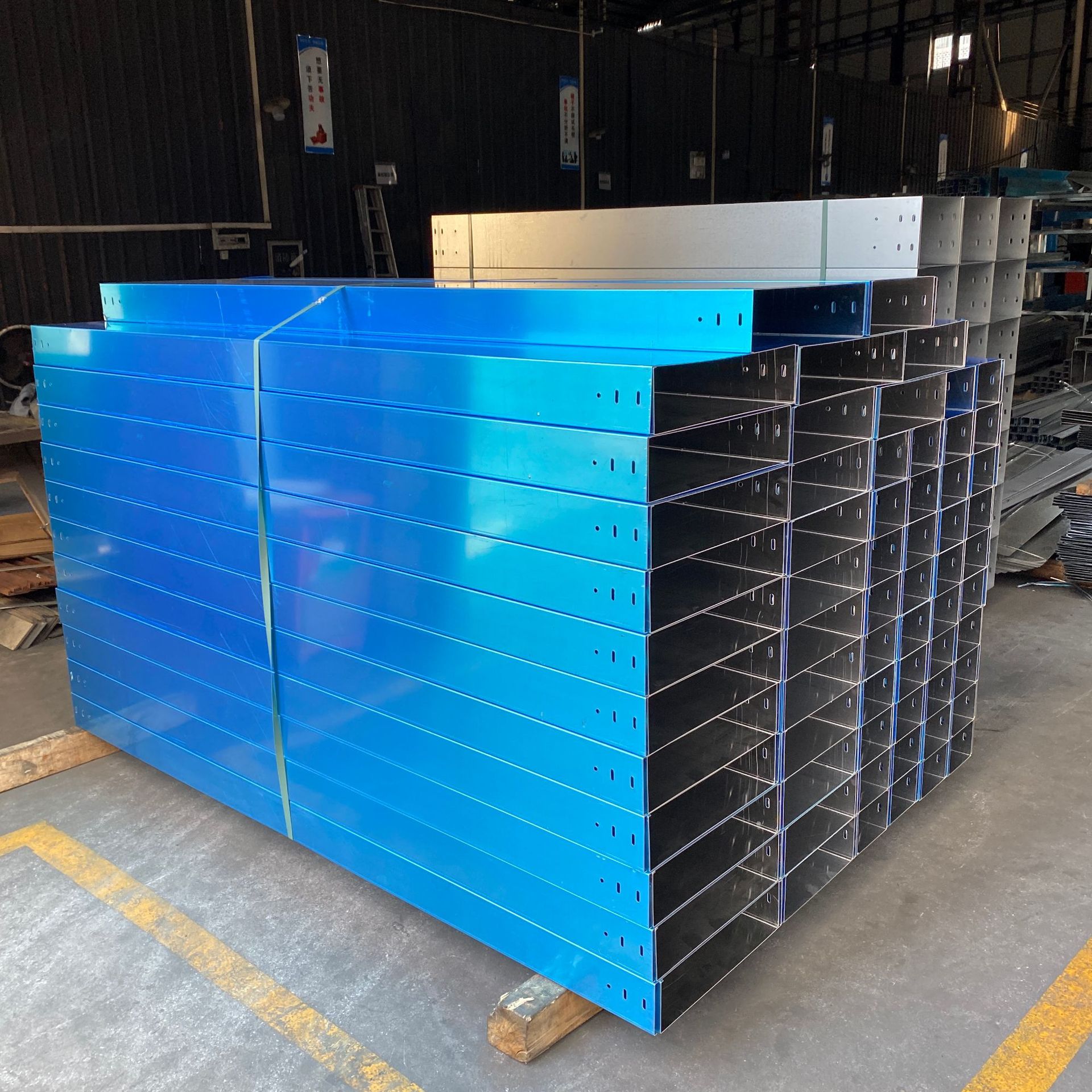 广东桥架厂家铝合金桥架 铝合金线槽 铝合金阳极氧化室外光伏桥架