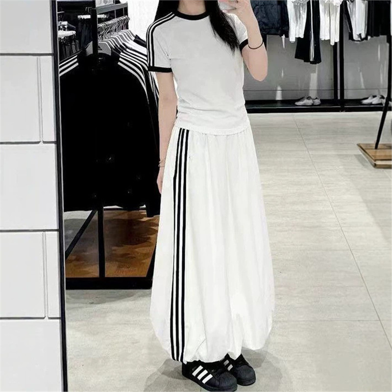 Song Yuqi's Same Style Clover Fluffy Flower Bud Skirt, Mid-Length Women's Summer New Sports Casual Skirt Song Yuqi's Same Style Clover Fluffy Flower Bud Skirt, Mid-Length Women's Summer New Sports Casual Skirt