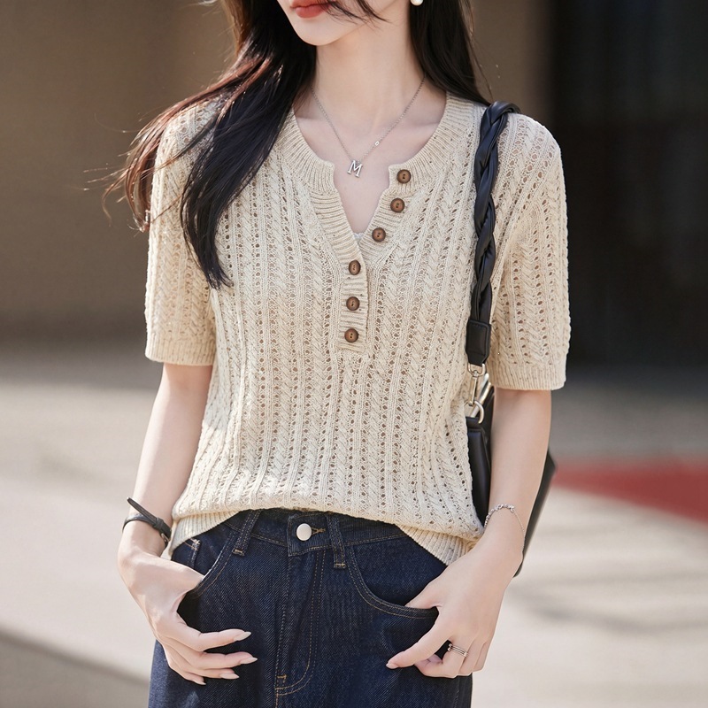 Spring summer knitted scissors