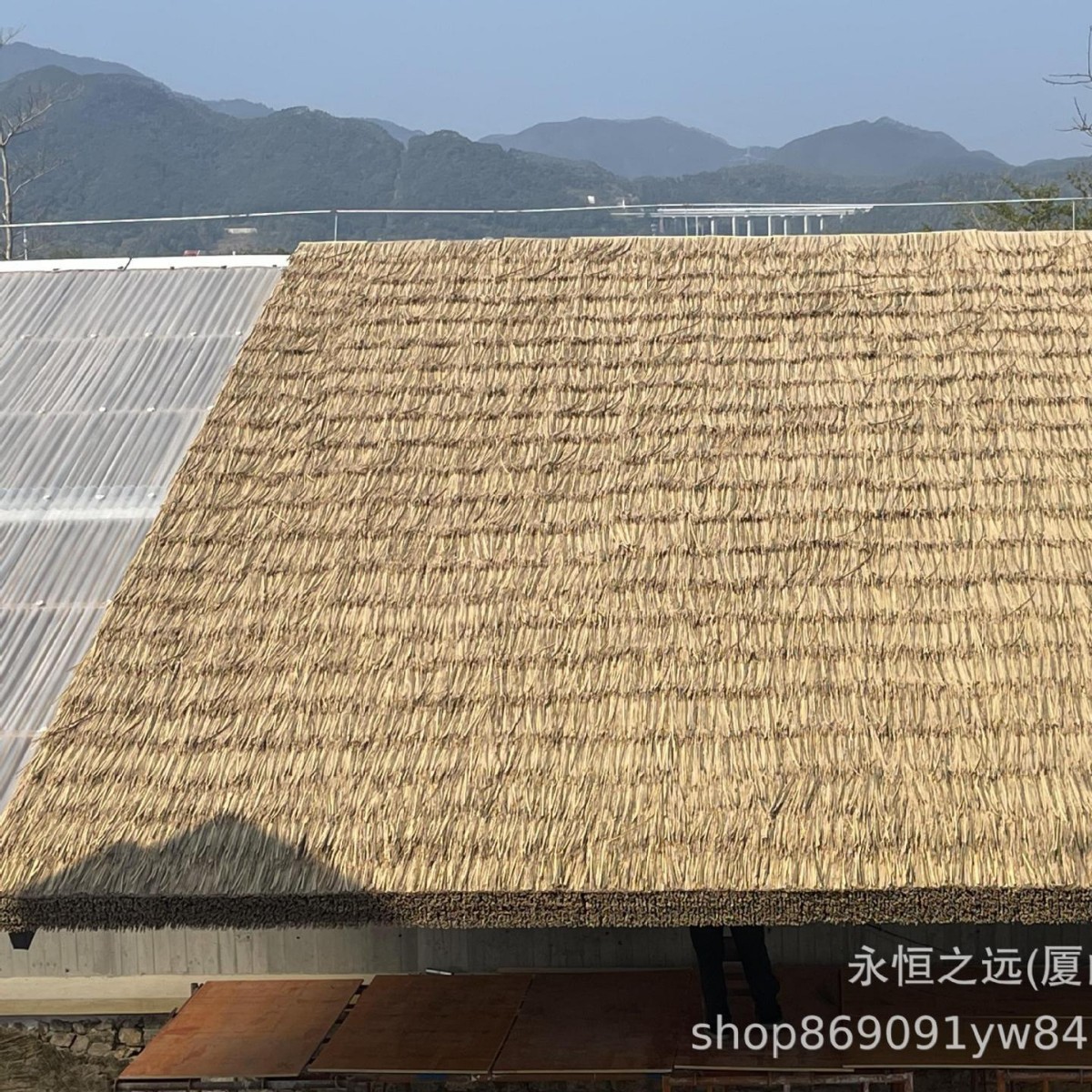 直产直供仿真茅草瓦塑料人造棕榈叶稻草瓦防腐阻燃耐腐农村房顶