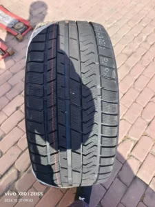 285/40R23 Qış Buz və Qar Əleyhinə Şinlər 325/35R23