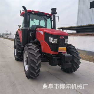 东方红lx2004 -M 拖拉机 空调驾驶室  浅灰颜色的驾驶室   东方红