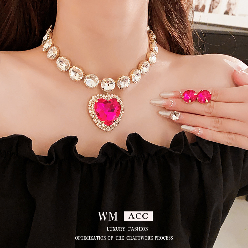 Collar redondo con diamantes de amor conjunto europeo y americano exagerado atmósfera de moda cadena clavícula ligera de lujo conjunto de joyas de alta calidad
