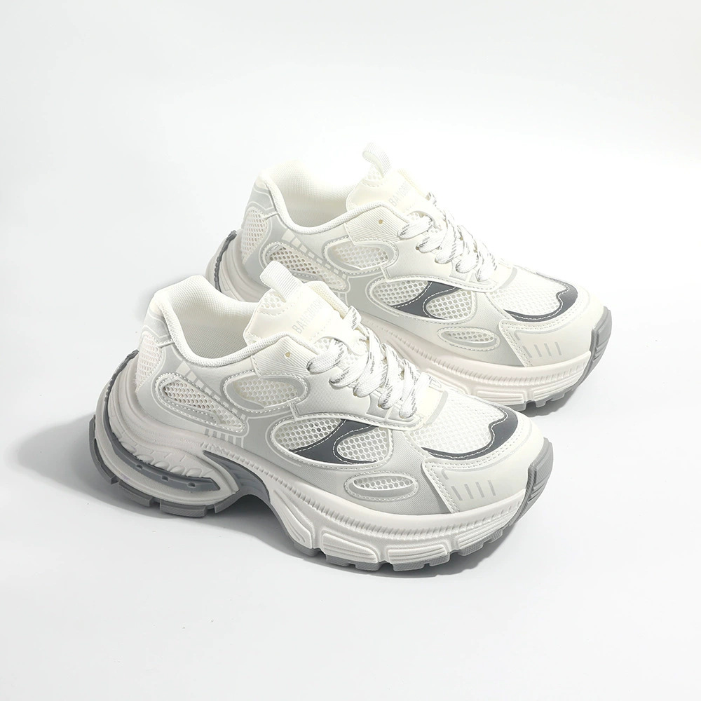 Толстая подошва, чтобы увеличить обувь папы 2025 новая дикая сетка легкая и удобная шнуровка ретро спортивная обувь