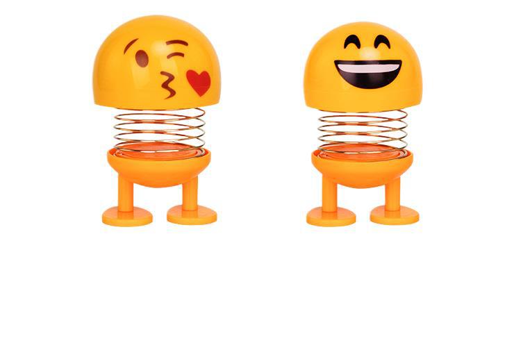 자동차 용품 쉐이크 헤드 인형 센터 콘솔 작은 노란색 오리 자동차 장식품 자동차 인테리어 액세서리 장식 네트워크 레드 2024 새로운