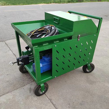 塑胶跑道喷涂机 塑胶颗粒上色设备体育馆塑胶跑道喷涂机