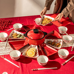 玫瑰中式拼盤陶瓷碗盤餐具套裝紅色喬遷送禮家用耐高溫砂鍋燉鍋