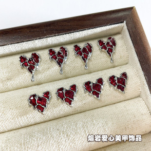 Nail art love red diamond alloy diamond jewelry ins liquid three-dimensional hollow peach heart karst love nails DIY accessories