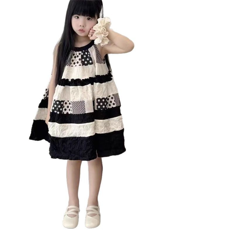 [Xianning Seven] ¡Versión súper buena! Vestido de princesa chaleco halter de lunares con costuras de moda para bebé de verano