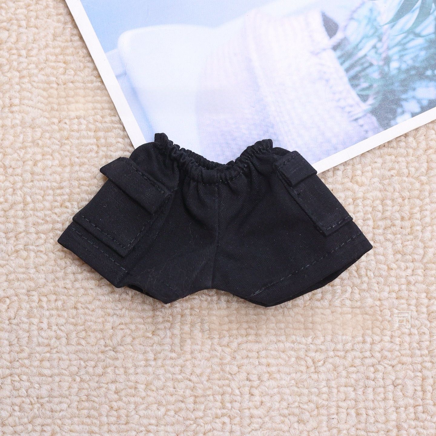 black / Suitable for dolls aged 10 to 17