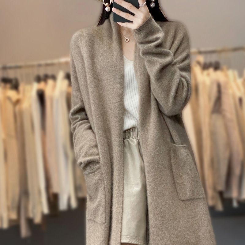 Korean-style casual and relaxed loose long knitted cardigan for women, 2026 autumn and winter, V-neck, thick and soft sweater coat