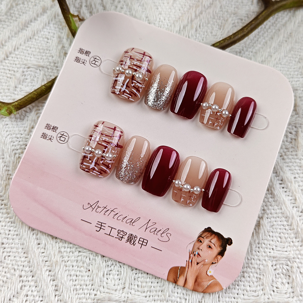 Pequeño libro rojo de venta caliente para usar uñas de ojo de gato simple parche de uñas francés 10 piezas de código de decodificación para usar uñas a mano