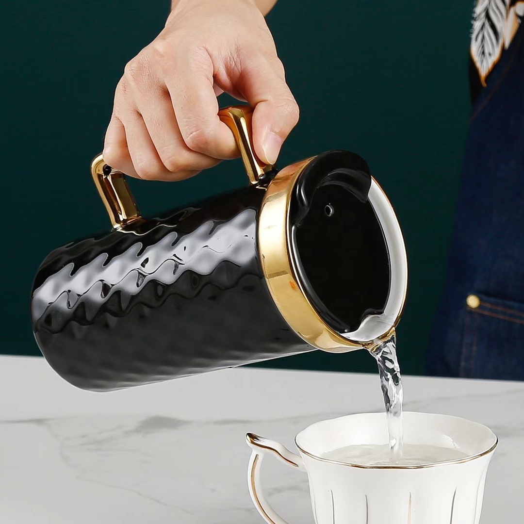 Gran capacidad de estilo nórdico Taza de cerámica a prueba de fugas taza de café de oficina taza de bebida personalizada chapado en oro
