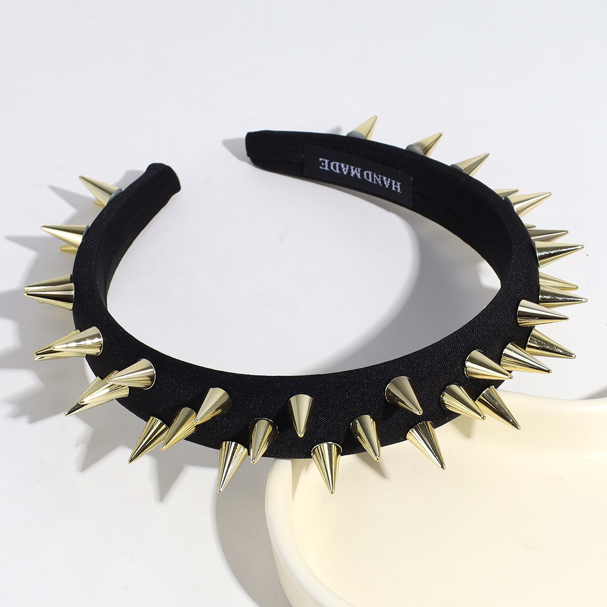 Lady Solid Color Cloth Rivet Hair Band display picture 9