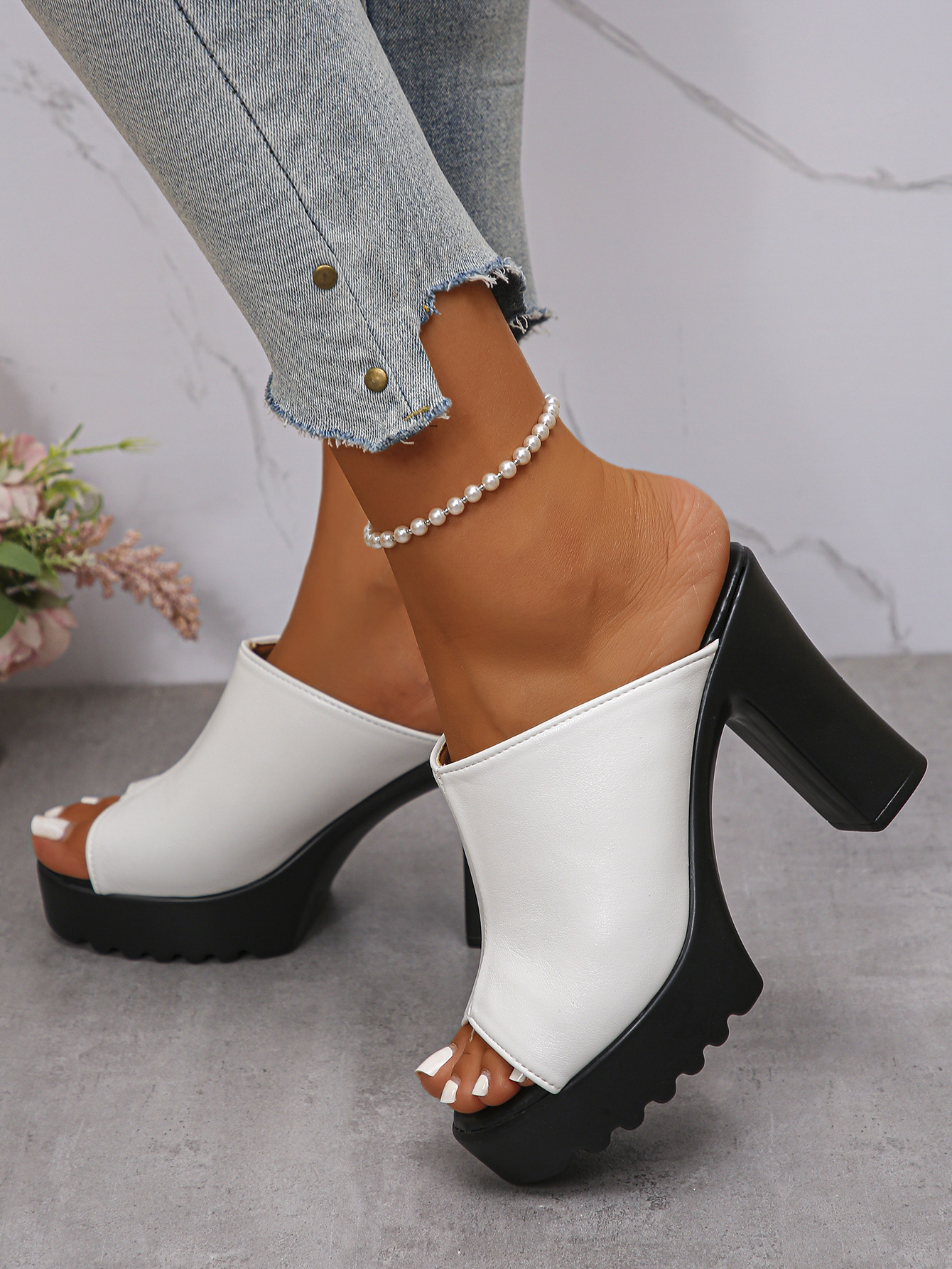 Summer New plus Size Peep Toe High Heels Women's European American Style Fashionable Chunky Heel Sandals PU Material_vogvips.com