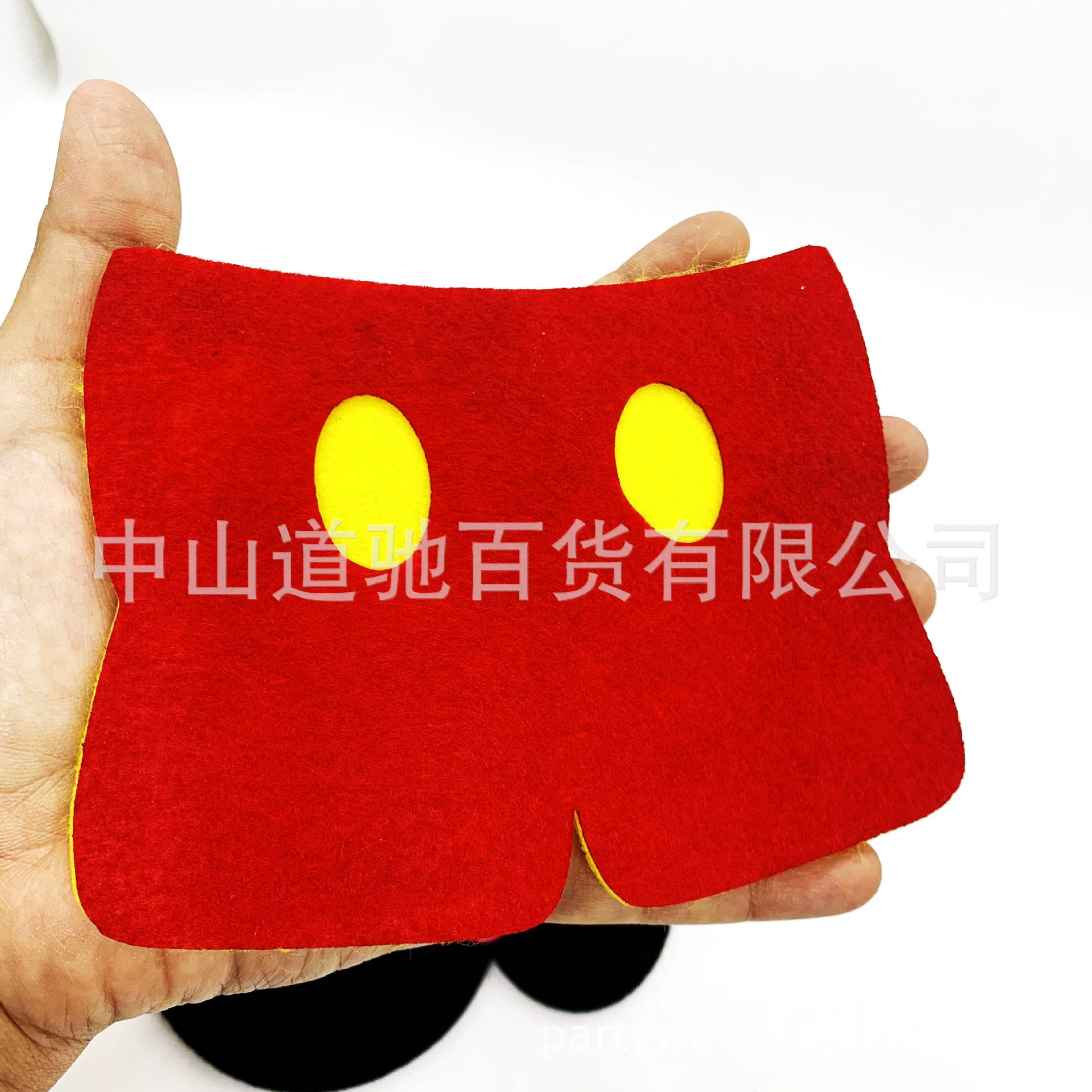 Cute anime double-layer non-woven insulation mat Mickey felt coaster is affordable and practical