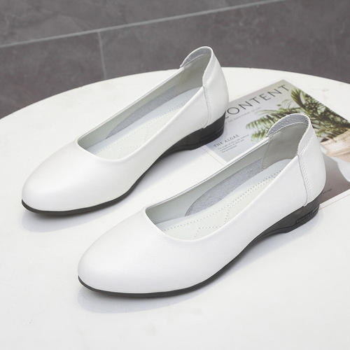 Single shoes for women in autumn and winter, slip-on loafers,  new style breathable flat-soled bean shoes, soft-soled nurse shoes