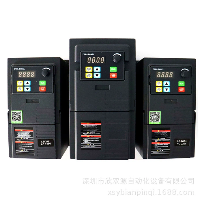 Фабрика прямых продаж 220V Одиночный вход и три из 0,4-0,75-1,5-2,2-4-5,5KW Универсальный инвертор шкаф однофазный