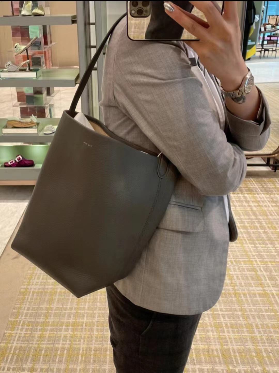 TheRw Genuine Leather Bucket Bag Shoulder Handbag Lychee Grain Cowhide Large Capacity Tote Bag For Women Crossbody Versatile - Thumbnail 7