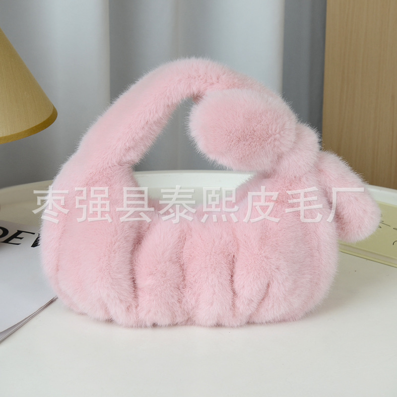 豆沙粉色