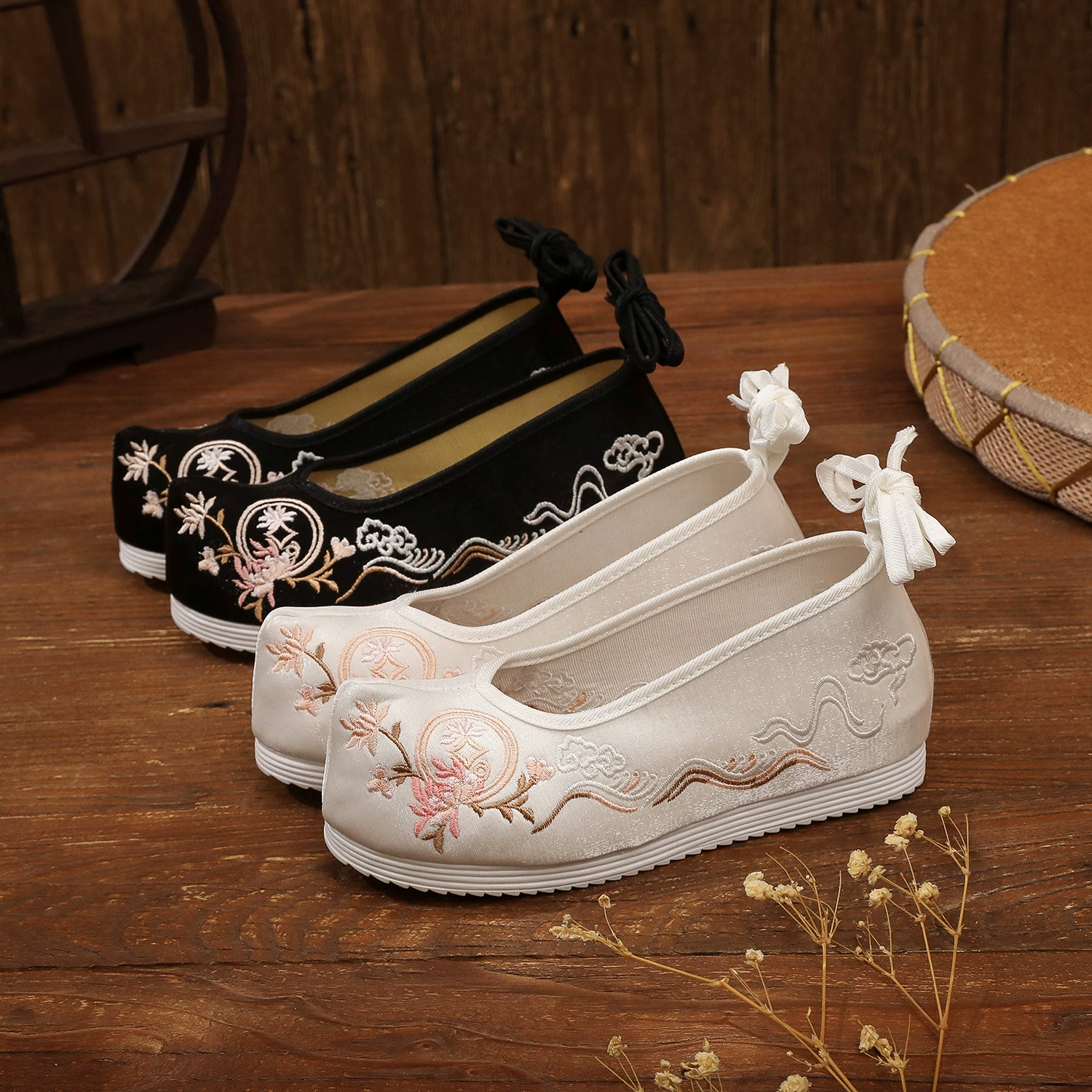 Новинка 3cm года, универсальная студенческая обувь Hanfu в древнем стиле на плоской подошве в стиле ретро на толстой подошве.