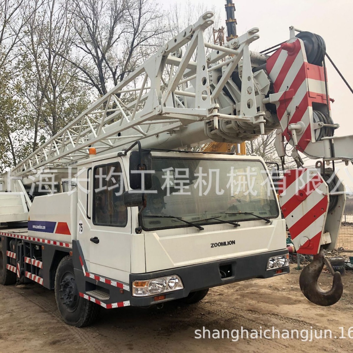 中联重科30吨 汽车吊 起重机 QY30中联无手续专业出口