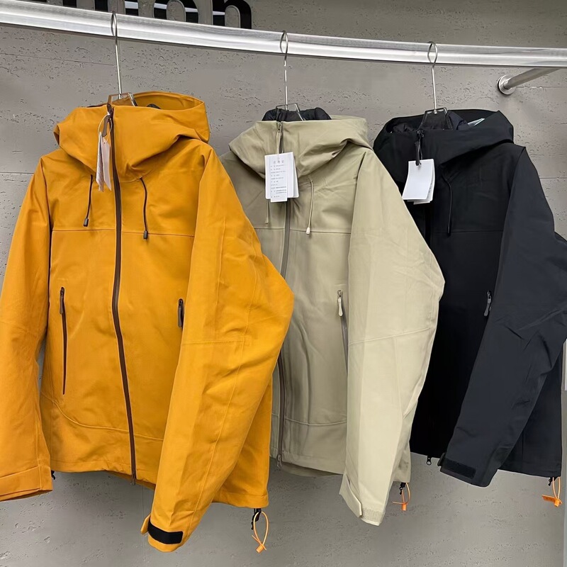 Henan Sangpo Men's Three-In-One down Jacket, Windproof and Rainproof Jacket, High-Quality Men's Casual Outdoor Top