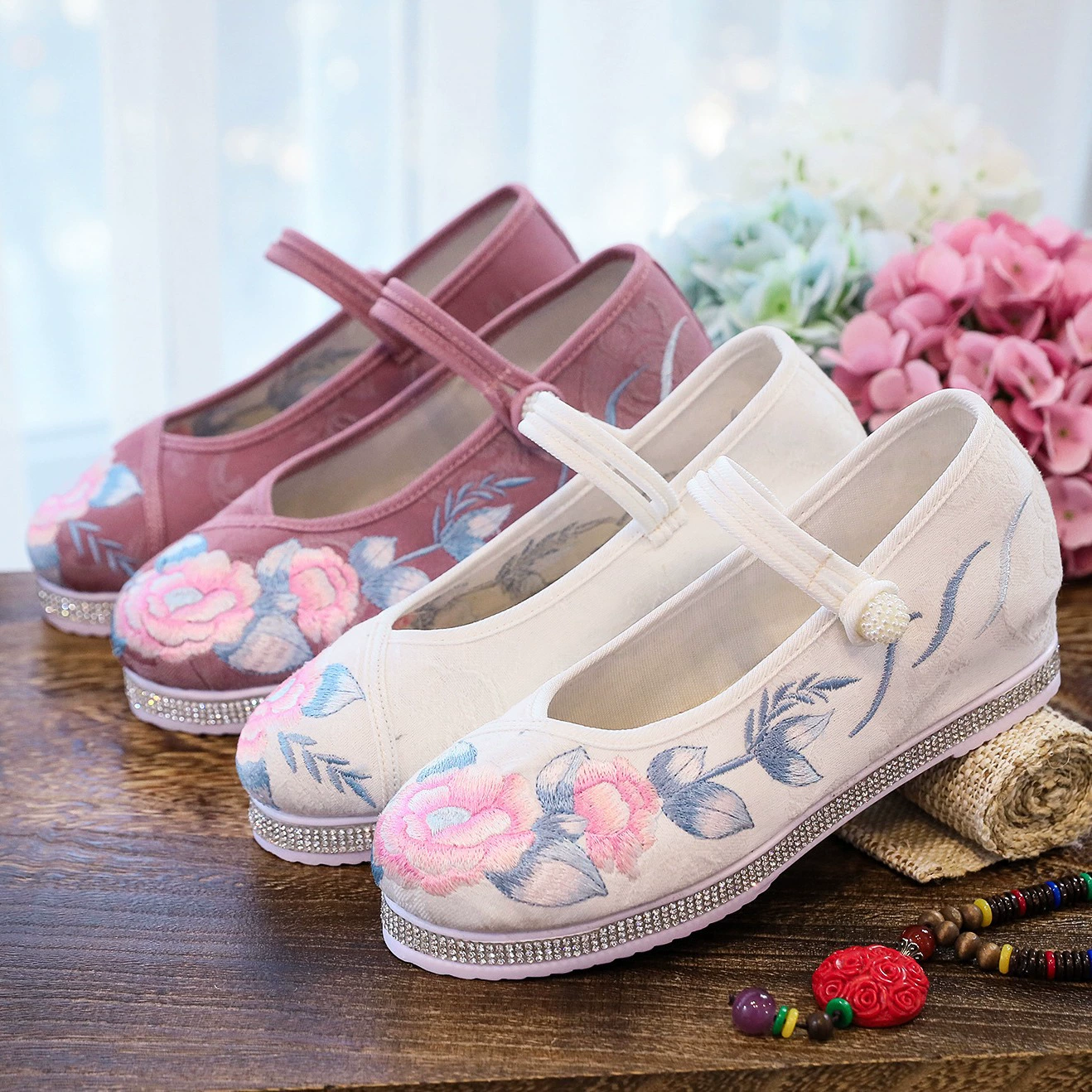 Туфли из ханьфу круглой головы, embroidered cloth shoes древний стиль, улучшение элементов Ханьфу