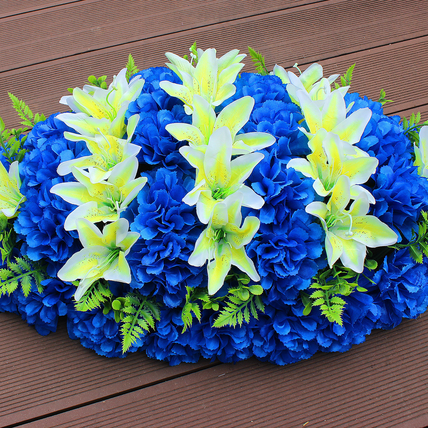 Yellow Saylily+Blue
