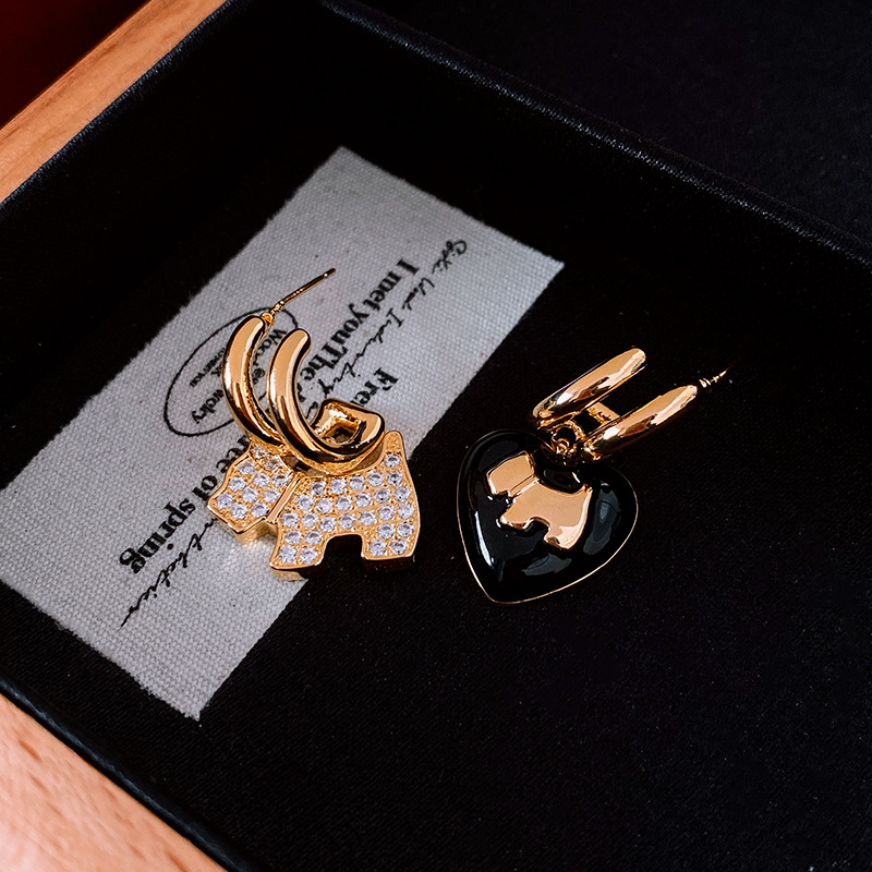 All Seasons Season 1 Pair Elegant Heart Shape Asymmetrical Copper Zircon Ear Studs