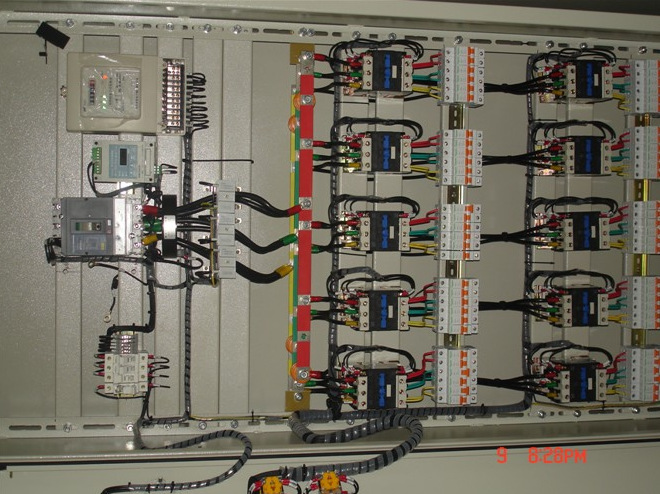 如皋市吴县市启东市高低压成套配电箱厂家