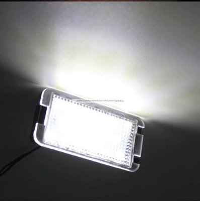 04-09 Toledo 5P Ibiza – License plate lamp