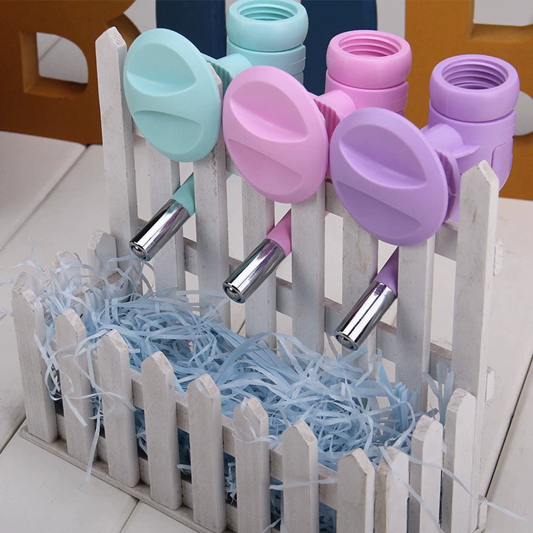 Питьевая вода для домашних животных Кошка в клетке для собак