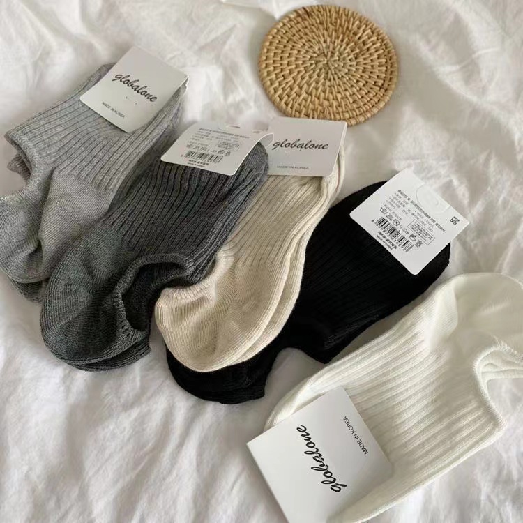 Corea del Sur Namdaemun al por mayor calcetines de mujer de verano, calcetines verticales de color sólido, calcetines de alta calidad, calcetines invisibles