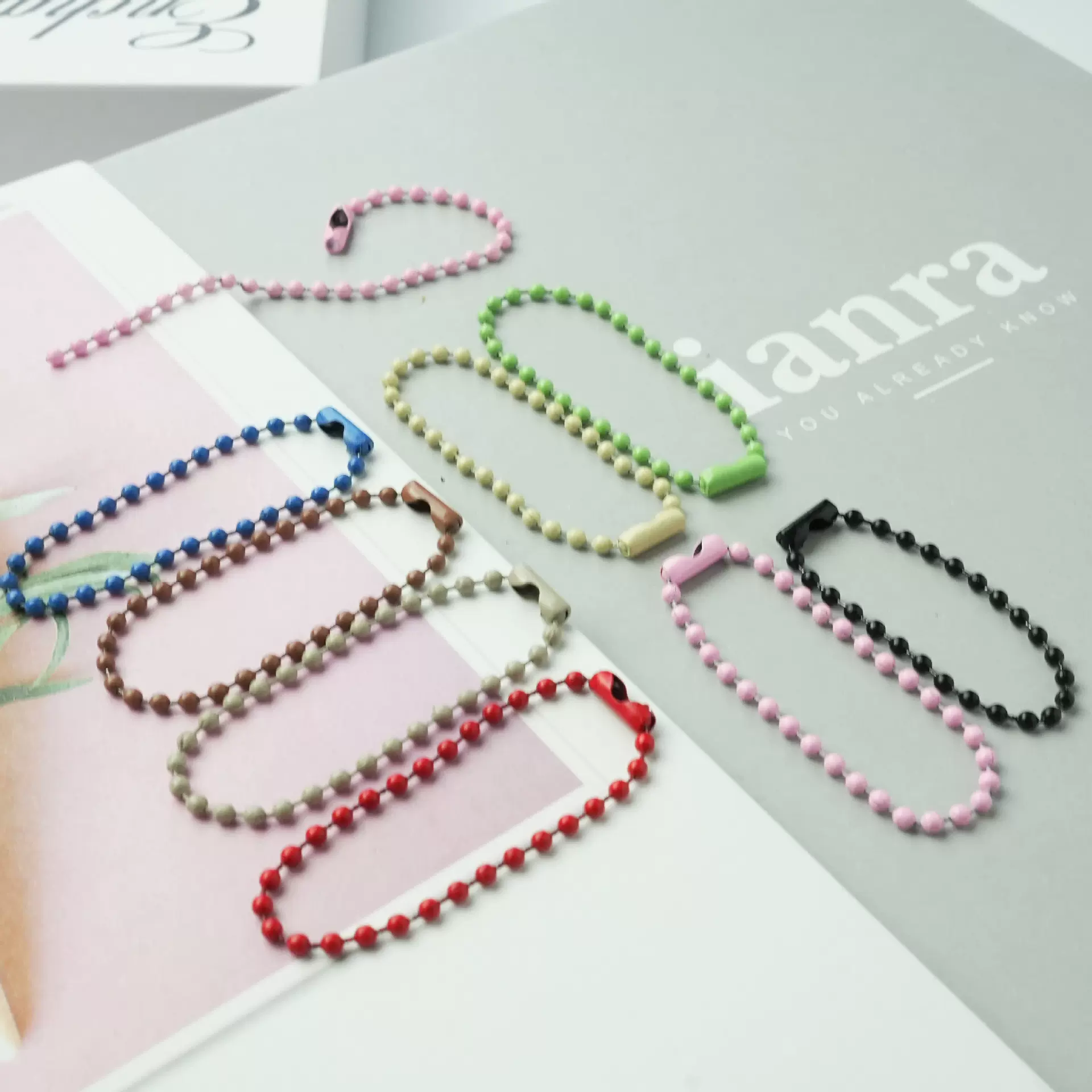 厂家直销彩色玻珠链手工diy材料烤漆链条彩色挂链吊牌链串珠链