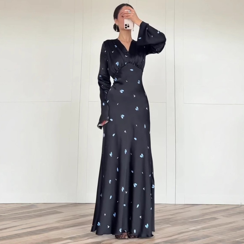 European and American Cross-Border 2025 New Autum Elegant Navy Blue Printed Long Skirt Fashionable V-Neck Design Elegant Large Skirt