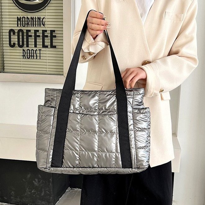 Bolso acolchado de algodón estilo coreano 2021, bolso de hombro bordado de gran capacidad para mujer, bolso de mano de invierno