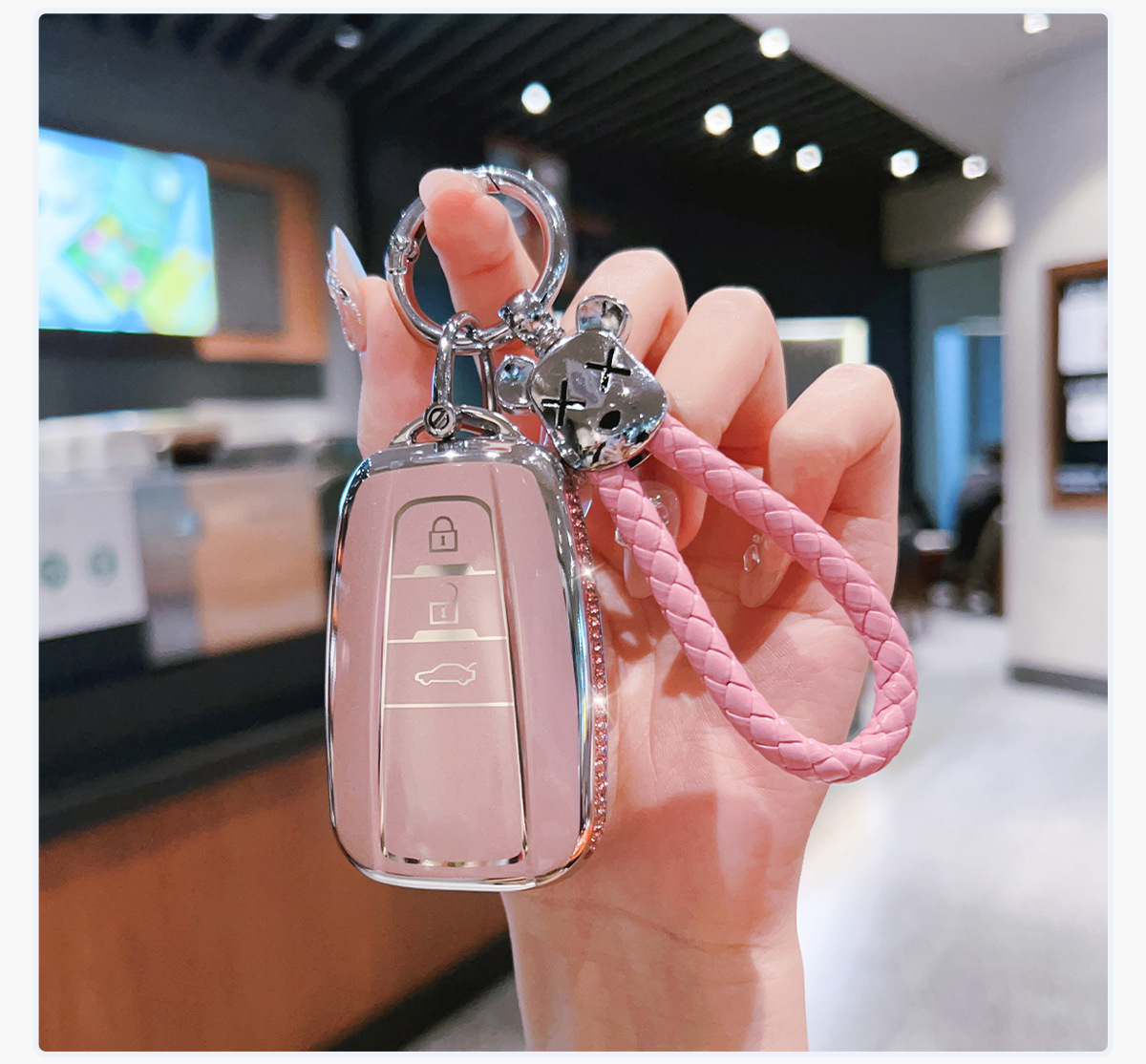 Suitable for 26 Toyota Camry Key Covers, 9Th Generation Special 2025 Men's and Women's Shell Dual Engine 16 Buckle Car Bags