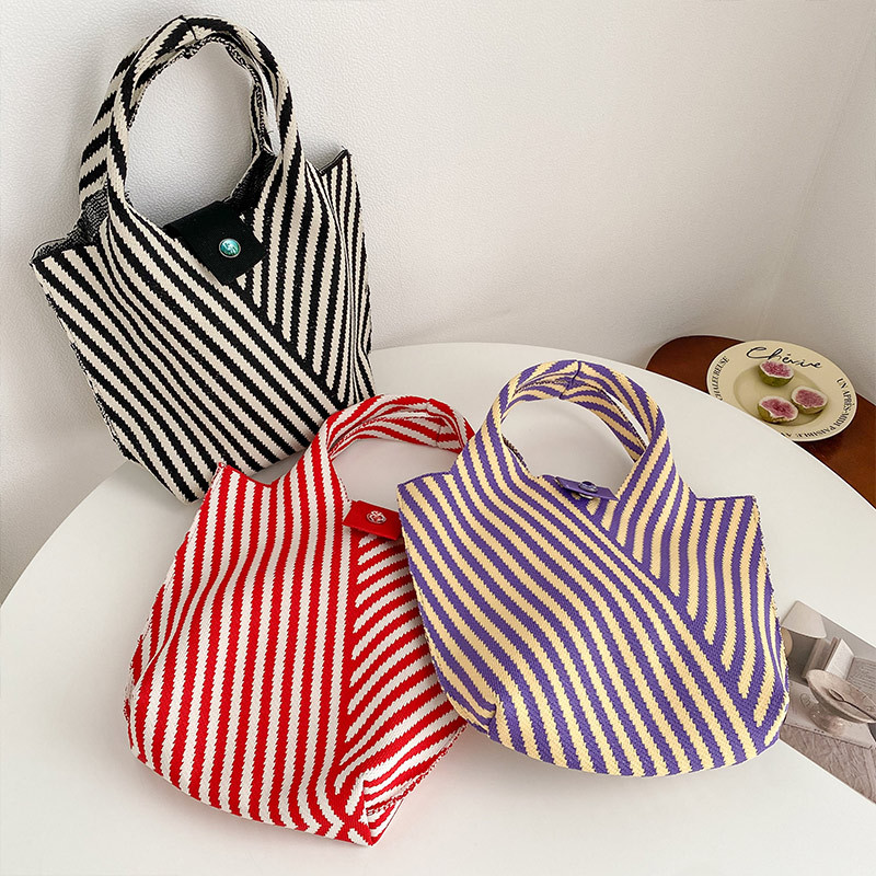 Women's Small Polyester Stripe Vintage Style Classic Style Open Bucket Bag display picture 4