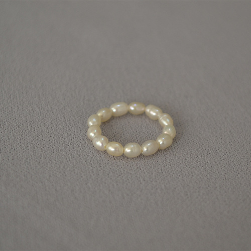 Korean-style fresh, fashionable, elegant, minimalist freshwater rice grain pearl elastic ring for index finger, delicate, versatile, temperament women